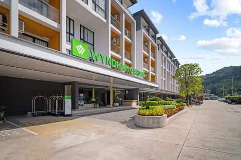 Studio 1525 at Wyndham Garden Naiton Beach