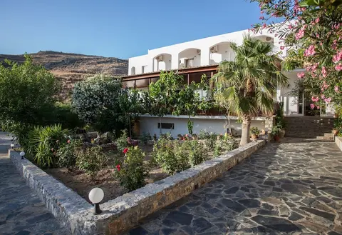Ammoudi Hotel