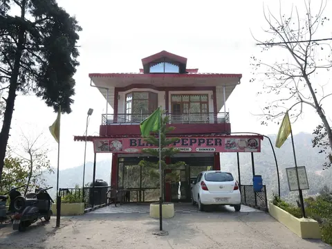 OYO 13127 Home 2BHK Hill View Solan