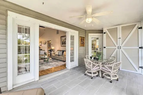 Punta Gorda Home w/ Lanai < 2 Mi to Downtown!