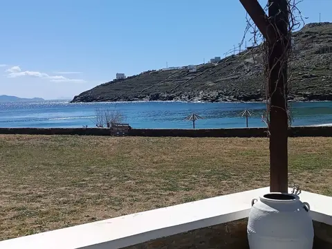 Simousi Beach House