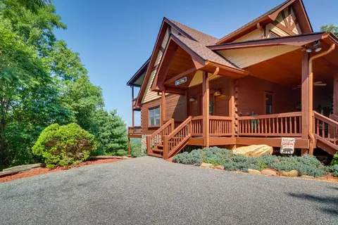 Mineral Bluff 'bear Ridge Cabin' w/ Hot Tub!