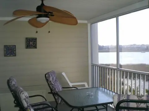 Turn of the River 2G 3 Bedroom Holiday Home By My Ocean Rentals