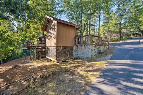 Deck + Grill: Mtn Haven in Stanislaus Nat'l Forest