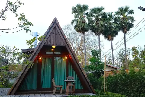 Punnattha House by Peema Villa