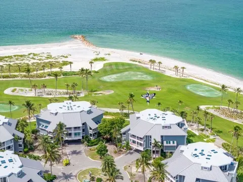 1640 Lands End 3 Bedroom Condo