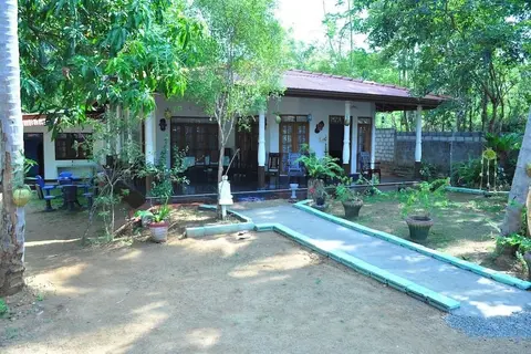 Dil Lanka Safari Resort