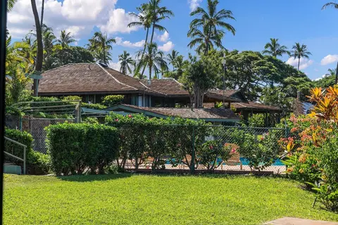 International Colony Club 22