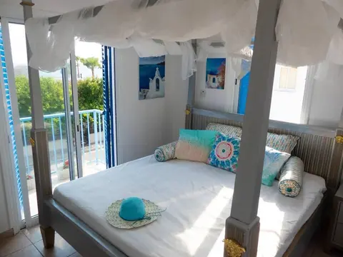 2bed Villa - Private Pool - Steps From the Beach!