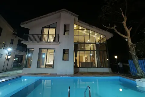 Pine Wood Villa By 97RoyalVista