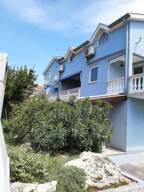 Impeccable 2-bed Apartment in Zaton