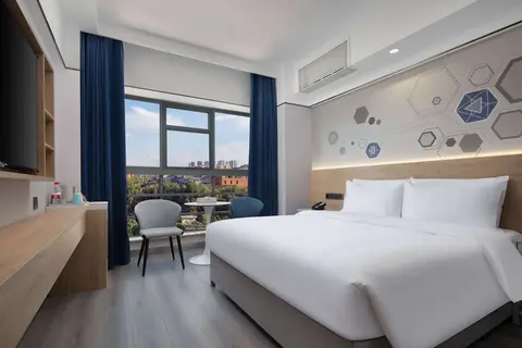 Microtel by Wyndham Kunming Guandu