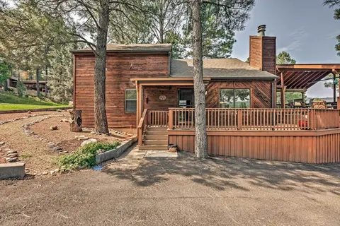 Cozy Ruidoso Cabin w/ Private Hot Tub & Large Deck