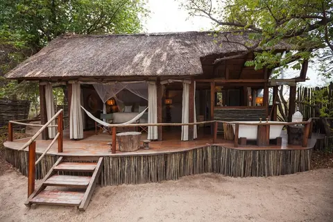 Sindabezi Island Camp