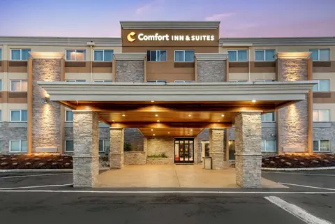 Comfort Inn & Suites Tigard near Washington Square