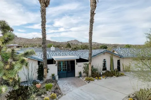 Archie by Avantstay Desert Retreat w/ Pool, Edge of Joshua Tree, Bonus Casita for Group Travel