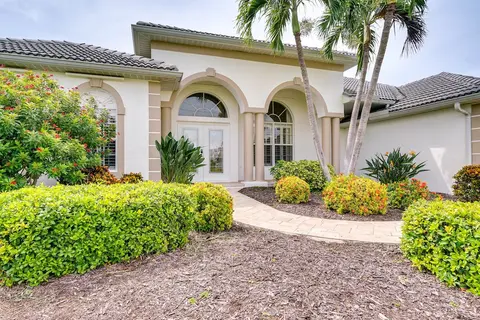 Private Pool, Dock & Gulf Access: Cape Coral Home!