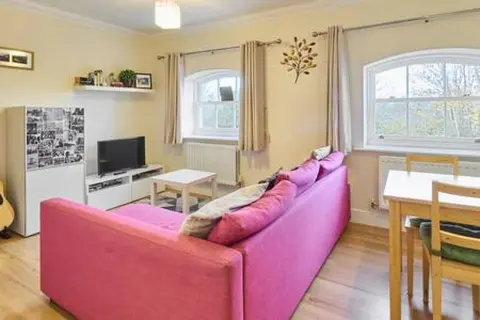 Host Stay Nunnery Fields