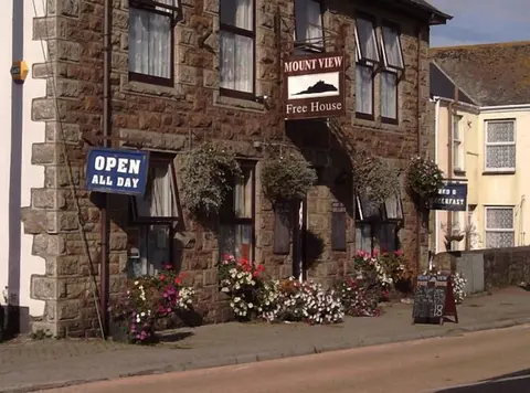 Mount View Hotel B&B