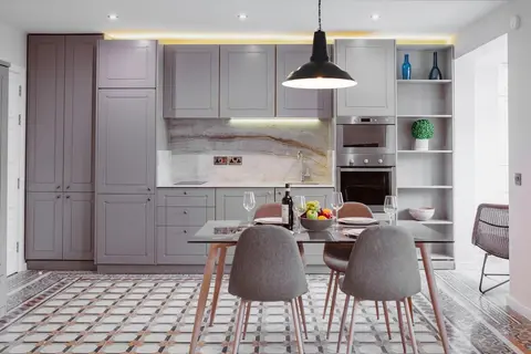 Independence Olive- 1 Bedroom - Square SEA View