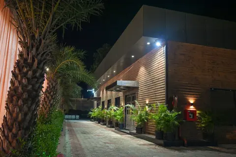 M D Farms & Resorts