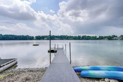Kayaks, Rowboat & Game Room - Lake Gilead Getaway!