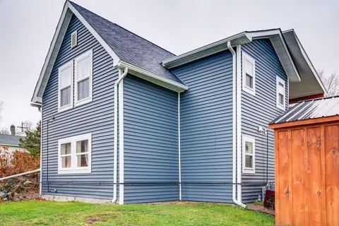Dexter Vacation Rental in Walkable Location!