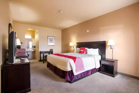 OYO Hotel Valley View TX, I-35