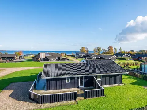 6 Person Holiday Home in Sjolund-by Traum
