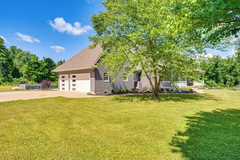 Spacious Thornville Home ~ 8 Mi to Buckeye Lake!