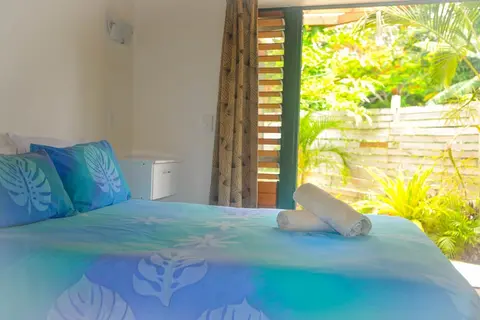Dorothy's Muri Beach Bungalows