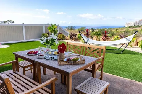 Sleeps 16, 2 Homes Ocean Views, Shared Pool + Gym, Near the Beach Avantstay