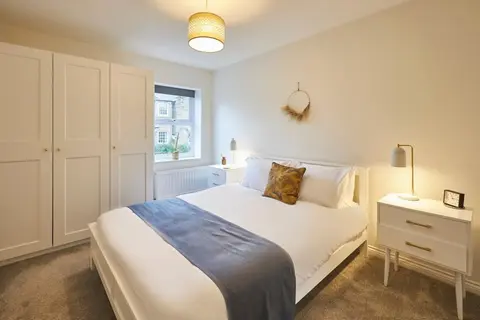 Host Stay Column Mews