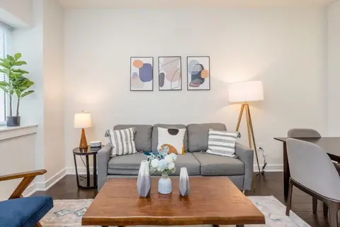 Constellations Elegant 1 BR in Downtown Houston