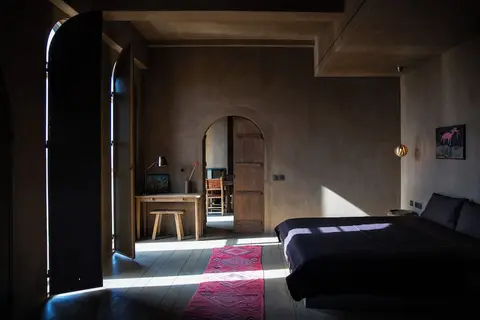 Life Gallery Hotel