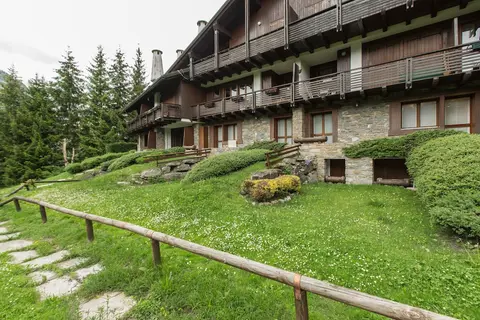 JOIVY Lovely Apt W/Mountain View And Parking In Courmayeur