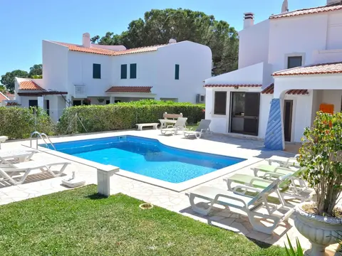 Spacious Villa With Private Pool