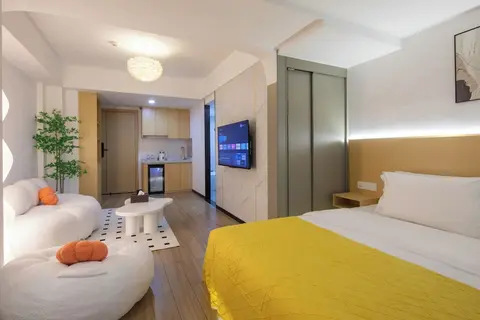 Amanda Hotel
