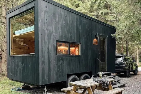 Postcard Cabins Shenandoah, Outdoor Collection by Marriott Bonvoy