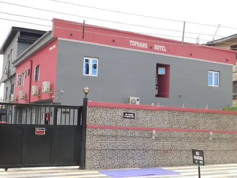 Toprano Hotel