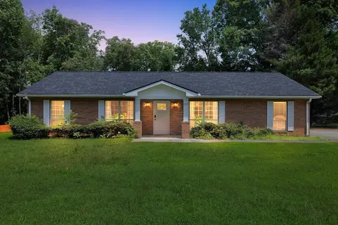 Family Getaway 9BR Open-concept Retreat