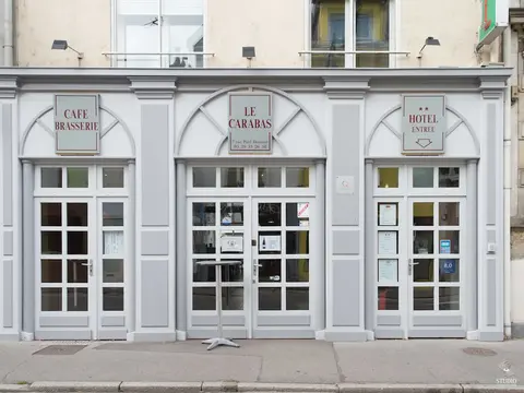 Le Carabas