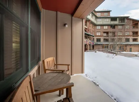 Premium Unit 1108 - One Bedroom - Zephyr Mountain Lodge 1 Condo