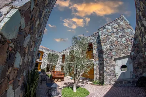 Tierra Adentro Hotel Fashion Grill & Spa