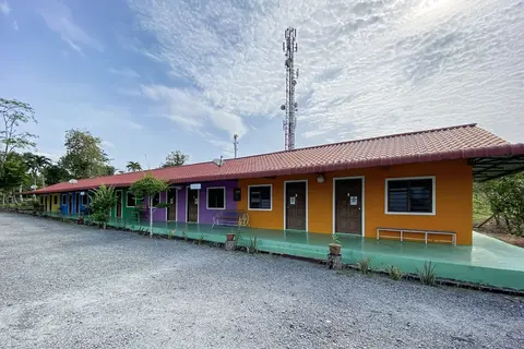 OYO 90168 Serambi Pelangi Chalet