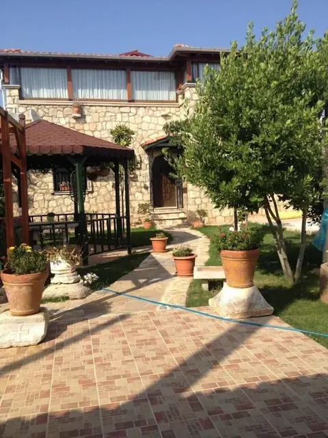 Tas Konak