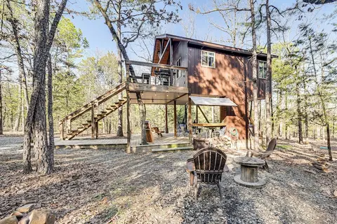 'bluebird Treehouse' Near Kiamichi Mtns w/ Hot Tub