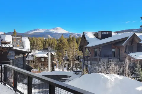 Wintours Leap 4 Bedroom Townhouse by RedAwning