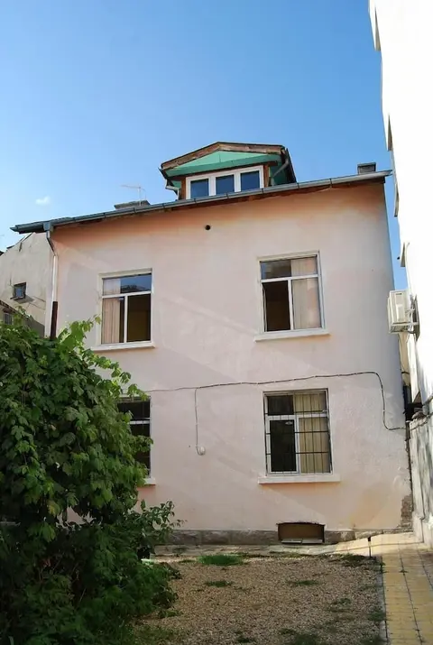 Elysia Hostel - The Blessed Home