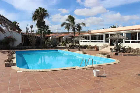 Comfortable 1-bed Bungalow in Parque Holandés